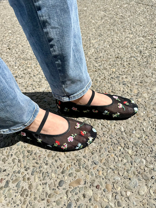 Black Floral Mesh Ballet Flat – Elise
